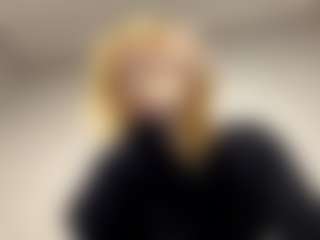 SandraAllamong's Live Sex Cam Show