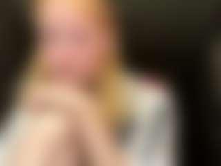 Live cam show with SandraAllamong - Green Eyes on Strip Flash - Live Sex Shows