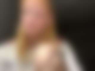 Live cam show with SandraAllamong - Green Eyes on Streamer API