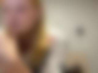 Live cam show with SandraAllamong - College on Dolls Live