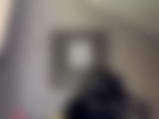 Live cam show with SandraAllamong - Public on slutload