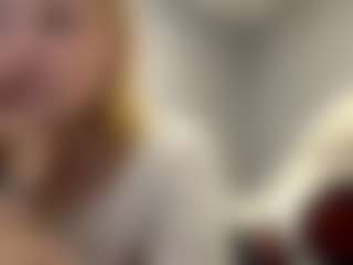 SandraAllamong's Live Sex Cam Show