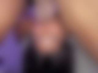 bemylove32's Live Sex Cam Show