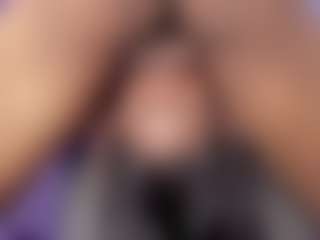 bemylove32's Live Sex Cam Show