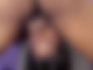 bemylove32's Live Sex Cam Show