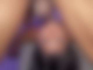 bemylove32's Live Sex Cam Show