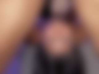 bemylove32's Live Sex Cam Show
