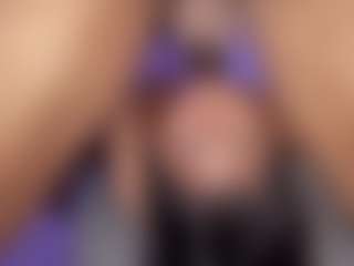 bemylove32's Live Sex Cam Show