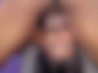 bemylove32's Live Sex Cam Show