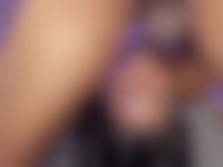 bemylove32's Live Sex Cam Show
