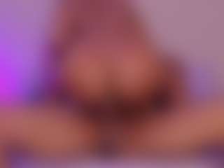 bemylove32's Live Sex Cam Show