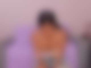 bemylove32's Live Sex Cam Show