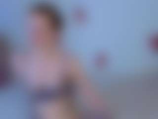 Live cam show with BritneySwiss - Facial on Fapmatic.com