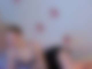 Live cam show with BritneySwiss - Cumface on friskycurves.com