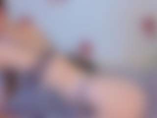 Live cam show with BritneySwiss - Mature on Soda Cam