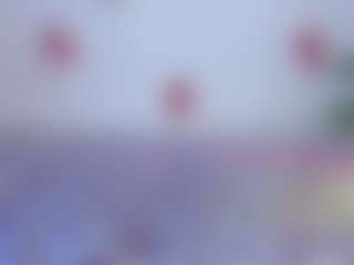 Live cam show with BritneySwiss - Granny on CamwithHer