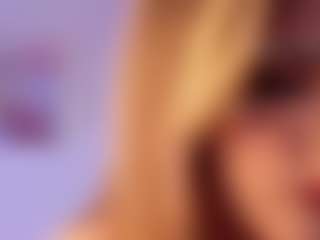 Live cam show with CristenSayre - Upskirt on Camsoda