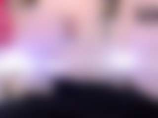 Live cam show with CristenSayre - Thin on TastyBlacksLive