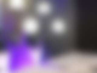 Live cam show with Dali Rush - Blonde Hair on intimatelivegirls.com