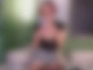 Live cam show with Dali Rush - Blonde Hair Small Tits on Camming Site