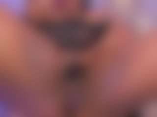 Live cam show with DestinyTornn - Camel Toe on CamwithHer