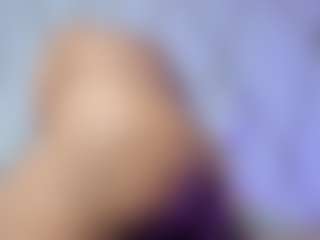 Live cam show with Lilicameron - BBW on Hubzter Live