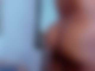Live cam show with Lilicameron - Shaved Pussy on fapnchat