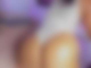 Live cam show with Lilicameron - Ebony on sexylive.show | colombia