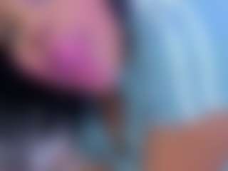 Live cam show with Lilicameron - Ebony on Mixed Magazine Live | colombia