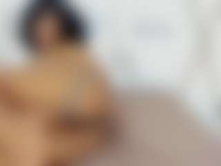 Live cam show with Lilicameron - Ebony Shaved Pussy on Cam Slut