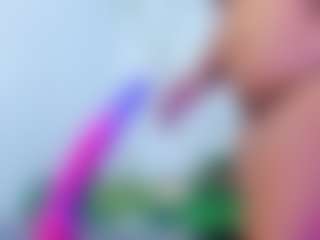 Live cam show with Lilicameron - Black Squirt on madthumbs