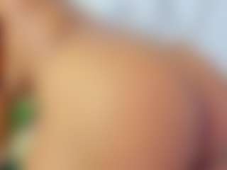 Live cam show with Lilicameron - Strip Ebony on Camming Site | colombia