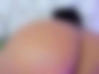 Live cam show with Lilicameron - Erotic Dance on Camsoda