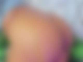 Live cam show with Lilicameron - Ebony on Camsoda | colombia
