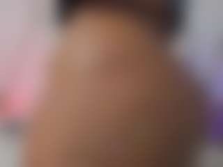 Live cam show with Lilicameron - Colombia on Camsoda