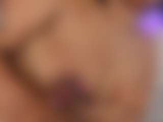 Live-Cam-Show mit Lilicameron - Double Penetration auf Camsoda
