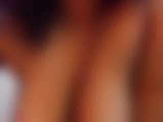 Live cam show with Lilicameron - Oil on Adult Interactions