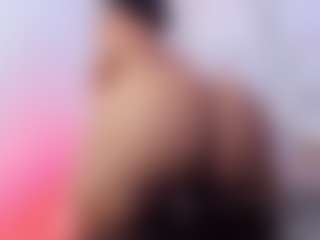 Live cam show with Lilicameron - Colombia on instabang