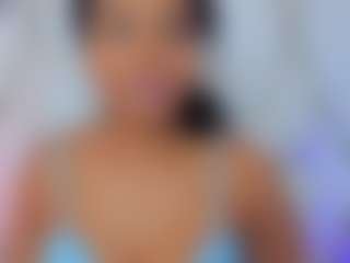 Live cam show with Lilicameron - Grandes Tetas on sexytreat.net