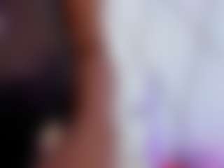 Show live cam dengan Lilicameron - Curvy Teen (18+) di Camsoda
