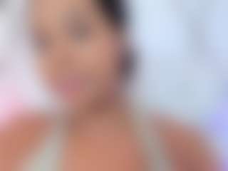Live cam show with Lilicameron - BBW on UwU Esports