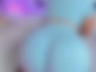 Spettacolo in cam dal vivo con Lilicameron - Squirt Young Adult su Camsoda