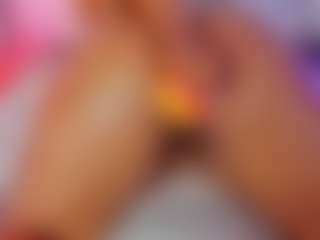 Live cam show with Lilicameron - Young Adult on eurowanks.com