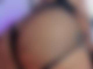 Live cam show with Lilicameron - Black Dildo on MyBangCams