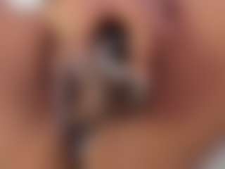 Live-Cam-Show mit Lilicameron - Double Penetration auf Camsoda