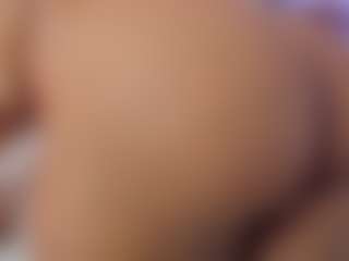 Show live cam dengan Lilicameron - Ebony di Camsoda | colombia