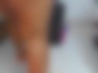 Live cam show with Lilicameron - Teen (18+) on liverealitysex.com