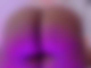 Live cam show with Lilicameron - Grandes Tetas on Strip Flash - Live Sex Shows