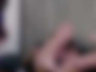 Live cam show with Misrooss - Hairy Pussy Brown Hair on Gym Cam Girls