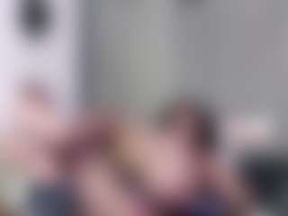 Live cam show with Misrooss - Smoking on StripNow